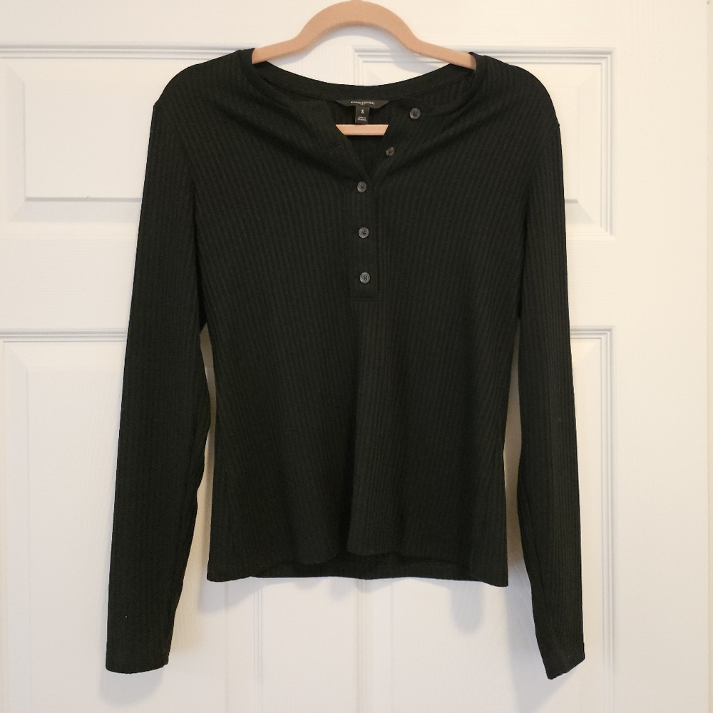 Banana Republic Ladder Ribbed Henley Size Small